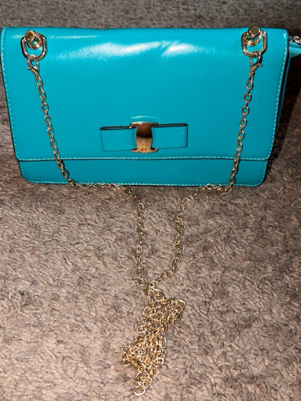 Bow-Accent Turquoise Crossbody Bag with Gold Chain
